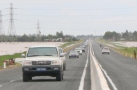 Xem xét đầu tư nâng cấp tuyến Cao Lãnh - Lộ Tẻ - Rạch Sỏi đạt tiêu chuẩn cao tốc