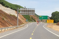 Cân nhắc kỹ lưỡng việc thu phí sử dụng các tuyến cao tốc do Nhà nước đầu tư