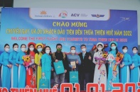 TP.HCM, Đà Nẵng, Thừa Thiên Huế tưng bừng đón chuyến bay đầu tiên của năm mới