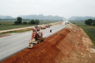 Tư lệnh ngành Giao thông lo ngại về nguồn cung cát xây cao tốc Bắc - Nam 