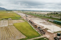 Chính phủ đồng ý xây dựng nghị định quy định chế độ thưởng hợp đồng 