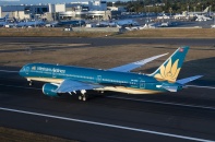 Máy bay của Vietnam Airlines liên tục phải quay đầu để cấp cứu hành khách