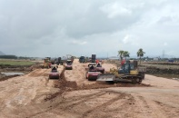 Một nhà thầu cao tốc mất việc trong lần đầu thị sát của tân tư lệnh giao thông
