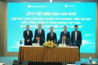 Vietnam Airlines và VNPT hợp tác phát triển dịch vụ kết nối Internet trên máy bay