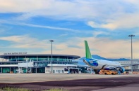 Bộ Xây dựng nêu quan điểm về đề xuất hạ giá thành vé máy bay