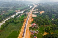 Bước nước rút không nghỉ tại công trường cao tốc trọng điểm nối Lạng Sơn- Cao Bằng 