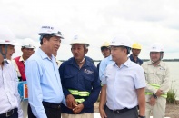 Giữ người lao động bằng cơ hội phát triển, không chỉ bằng tiền lương