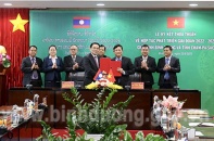 Bình Dương ký kết hợp tác với tỉnh Champasak (Lào)