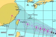 Siêu bão cấp 5 đang tiến vào Đông Á
