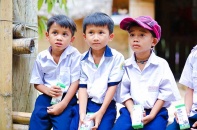 Sữa Học Đường đến với trẻ em nghèo Quảng Nam