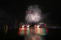 DIFC 2015 – Cuộc phiêu lưu của ánh sáng và sắc màu.