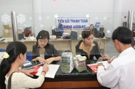 Lương thưởng lãnh đạo ngân hàng “nóng” theo sóng M&A
