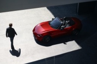  Mazda MX-5 Miata thế hệ mới gắn loa trên ghế lái