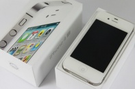  iPhone 4S chính hãng giảm sâu, giá chỉ từ 3,99 triệu đồng