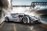 Porsche 919 Hybrid bản trưng bày được bán với giá hơn 100.000 USD
