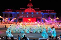 Rực rỡ vũ điệu đường phố tại Festival biển Nha Trang 2015 