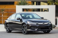 Honda Accord 2016 mượn phong cách từ sedan hạng sang Acura
