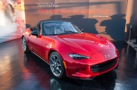 Xế sang Mazda MX-5 Miata 2016 bắt đầu nhận đơn hàng