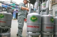 Giá gas vừa giảm 8.000 đồng/bình 12kg