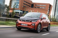 BMW i3 dẫn đầu top 10 xe sang tiết kiệm nhiên liệu nhất năm 2015