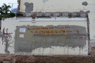 Bức tường 1 tỷ đồng, ai mua?