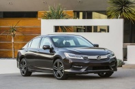 Honda Accord 2016: "Lột xác" để thêm phần sang trọng