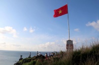Khánh thành cột cờ chủ quyền Tổ quốc trên đảo Phú Quý