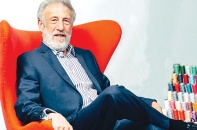 CEO “Uber” thời trang may mặc George Zimmer lại khởi nghiệp ở tuổi 66