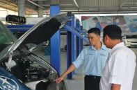 Bảo hiểm xe cộ: Cuộc chiến tranh giành kênh phân phối