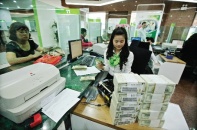 Lãi suất cho vay USD khó giảm