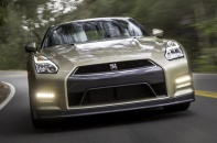 Nissan phát triển mẫu GT-R thành "siêu xe hàng đầu"