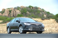 Xe Toyota tăng giá do biến động tỷ giá