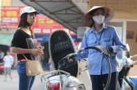 Xăng tăng giá gần 200 đồng/lít