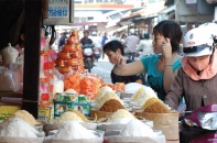 Khi nhà gần chợ!