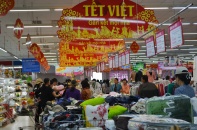 Thị trường hàng tiêu dùng cuối năm: Hàng nội chen chân lên kệ