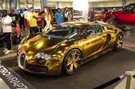 10 nhân vật nổi tiếng sở hữu siêu xe Bugatti Veyron