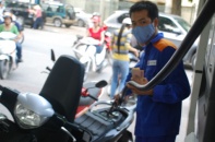 Hôm nay giá xăng sẽ giảm mạnh?