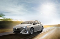 Toyota Prius Prime 2017 chỉ tốn 1,4 lít xăng để đi 100km