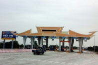 Xử phạt công ty BOT cầu Việt Trì vì tự ý đóng trạm, chặn xe qua cầu