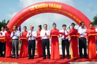 Cắt băng khánh thành cầu Ghềnh mới