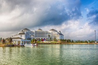 2 cổ phiếu cần quan tâm ngày 18/8