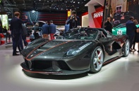 Ferrari LaFerrari Aperta giá 2,2 triệu USD chưa "trình làng" đã "cháy hàng"