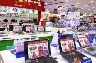 VinPro tặng 4.200 mũ bảo hiểm cho chủ thẻ VinGroup Card
