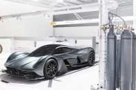 Aston Martin AM-RB 001 có thể đạt vận tốc tối đa tới 402 km/h