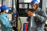 Giữ nguyên giá xăng, tăng giá dầu từ 15h00 ngày hôm nay (19/1)