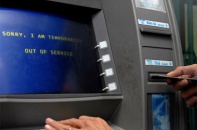 Những điều cần phải lưu ý khi rút tiền tại cây ATM