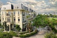 Ở An Khang Villa, lái xe Mazda 3