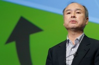 Masayoshi Son - tỷ phú thích "đi ngược chiều gió"