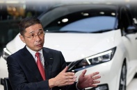 CEO Nissan Hiroto Saikawa tự cắt lương vì scandal