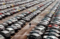 Người Việt trẻ nên nghĩ tới ô tô giá khoảng 200 triệu 